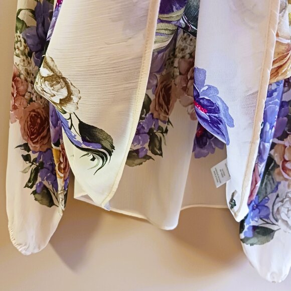 Size L - XL RACHEL ZOE Lightweight Summertime Cream Floral Romantic Sheer Blouse - Picture 5 of 7